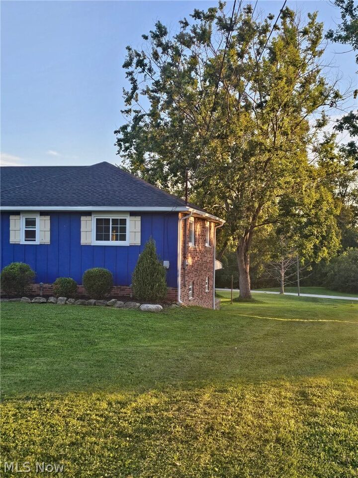 Property Photo:  28000 Aurora Road  OH 44139 