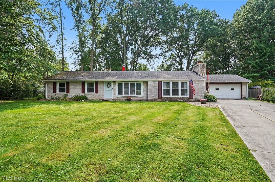 Property Photo: 1450 Bonnie Road OH 44056