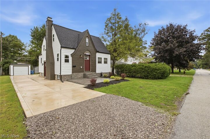 Property Photo:  766 Cherokee Trail  OH 44094 