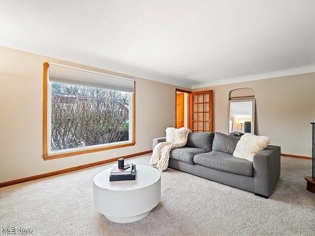 Property Photo:  1216 S Green Road  OH 44121 