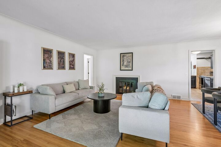 Property Photo:  5913 Drew Avenue S  MN 55410 