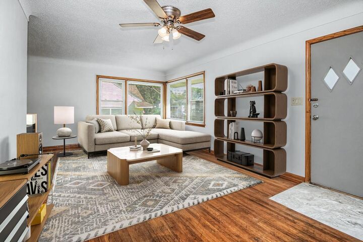 Property Photo:  717 Hall Avenue  MN 55107 