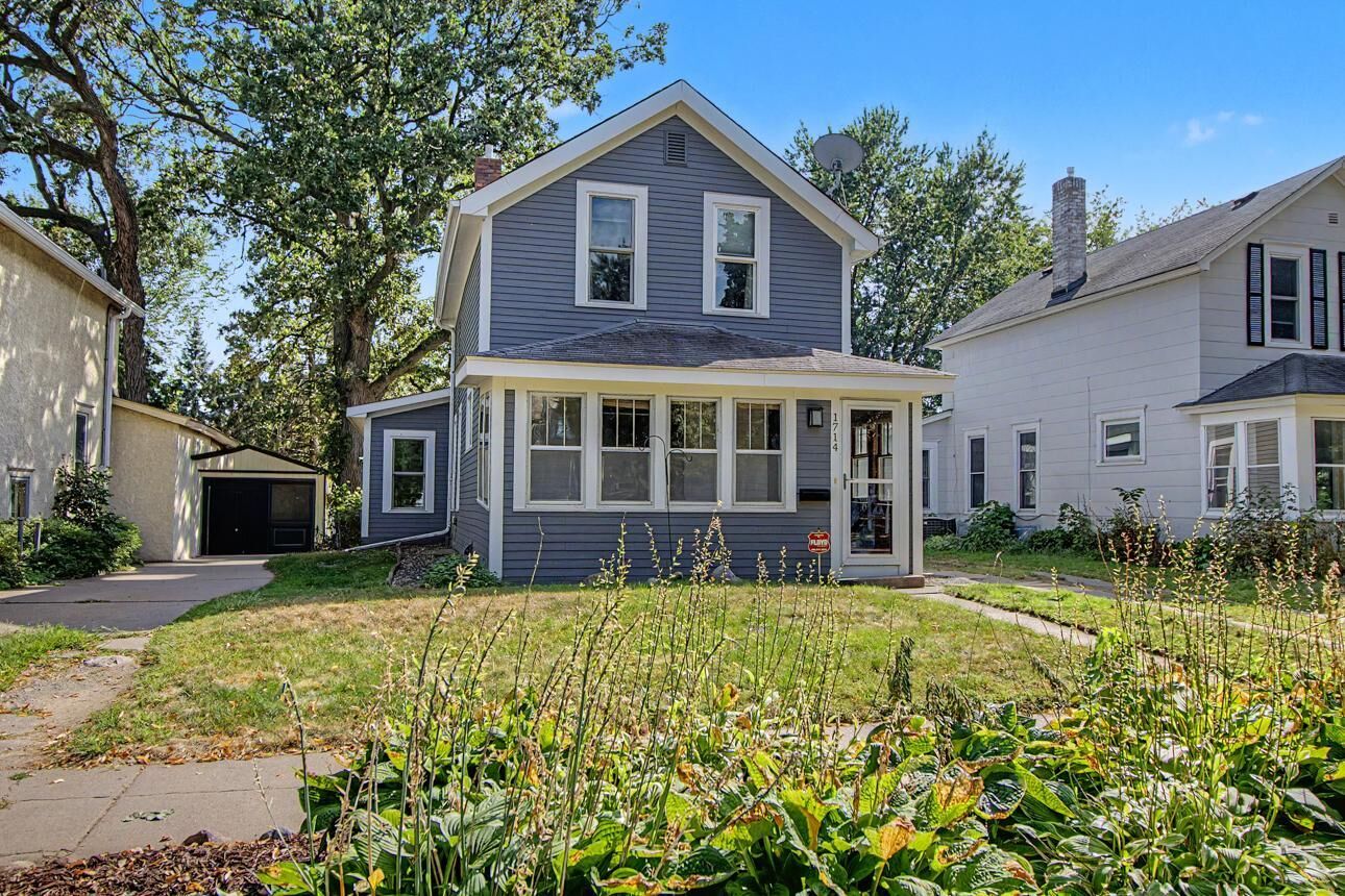 Property Photo:  1714 Hewitt Avenue  MN 55104 