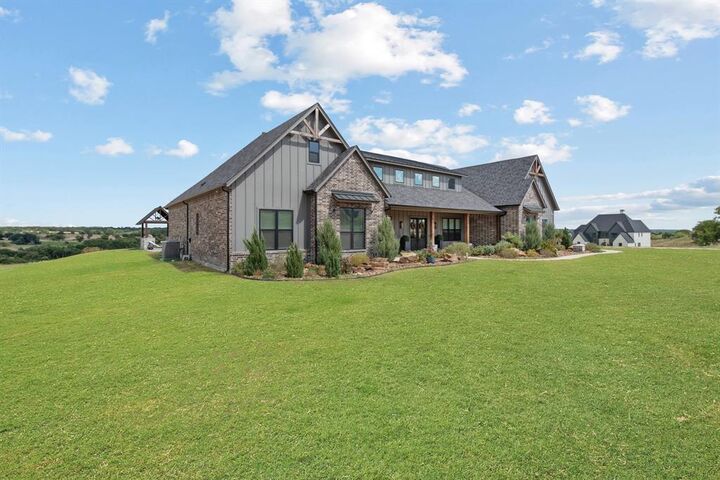Property Photo:  210 Wren View  TX 76087 