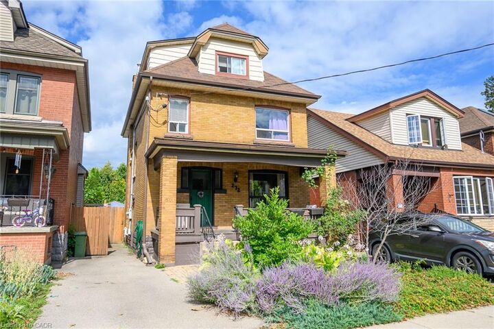 Property Photo:  272 Houghton Avenue S  ON L8K 2N3 