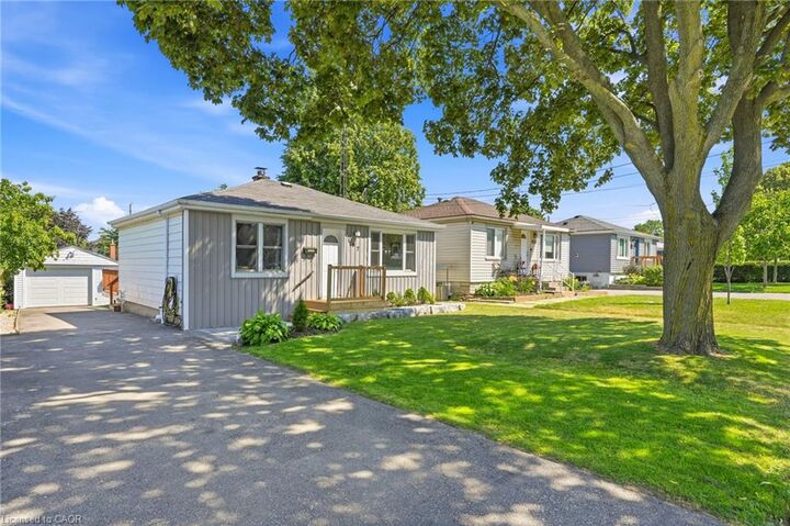Property Photo:  197 East 44th Street  ON L8T 3Y5 