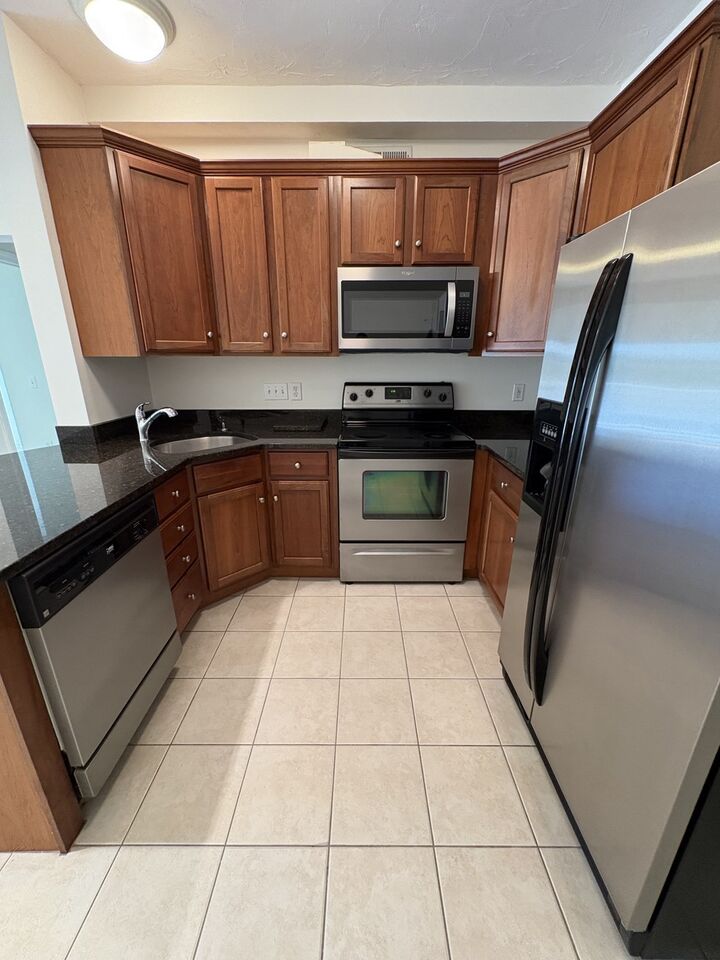 Property Photo:  50 Adams St 109  MA 01604 