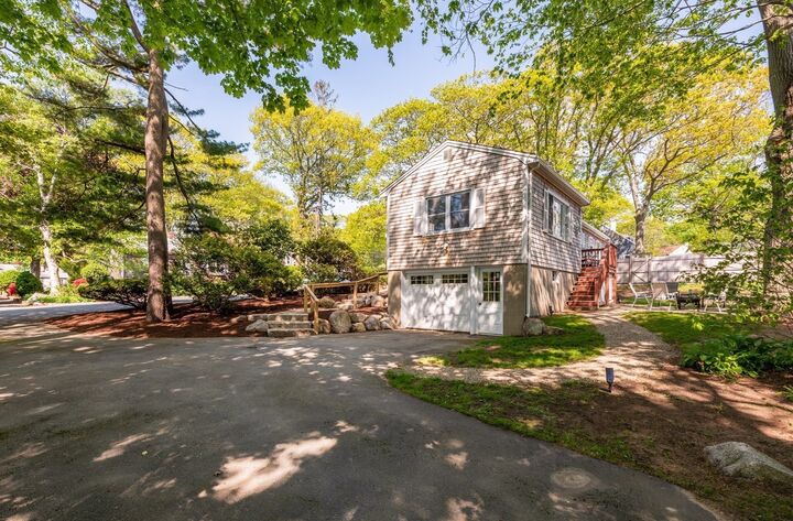 Property Photo:  3 Marthas Ln  MA 01966 