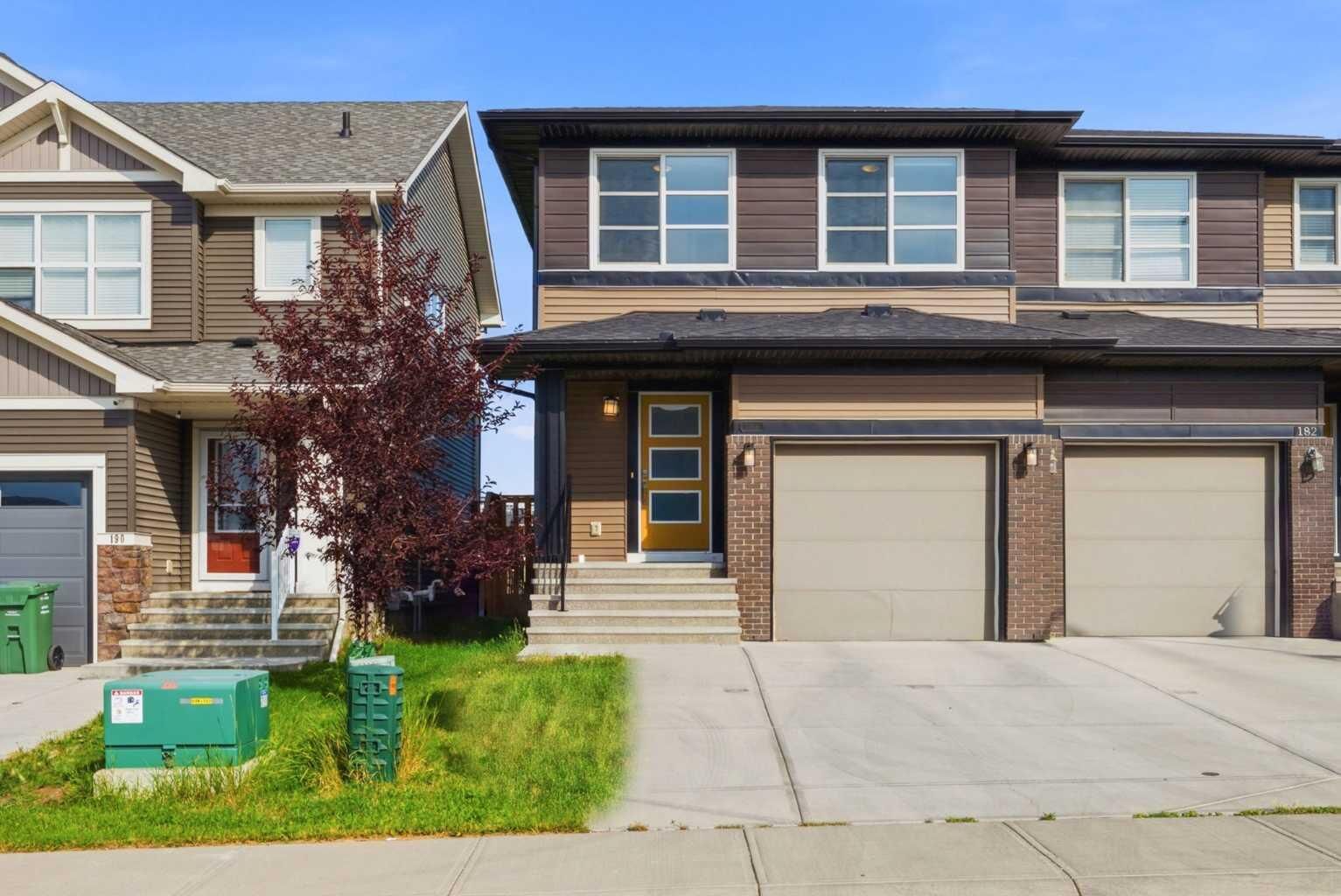 Property Photo: 186 Carringvue Park NW AB T3P 1L1