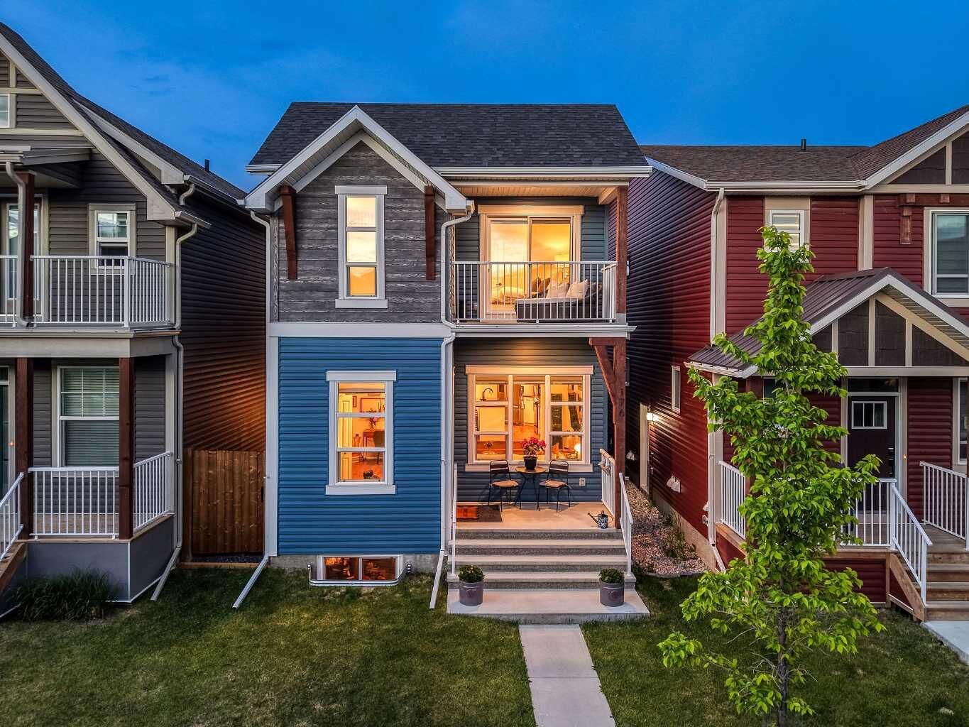 Property Photo:  176 Seton Villas SE  AB T3M 3L9 