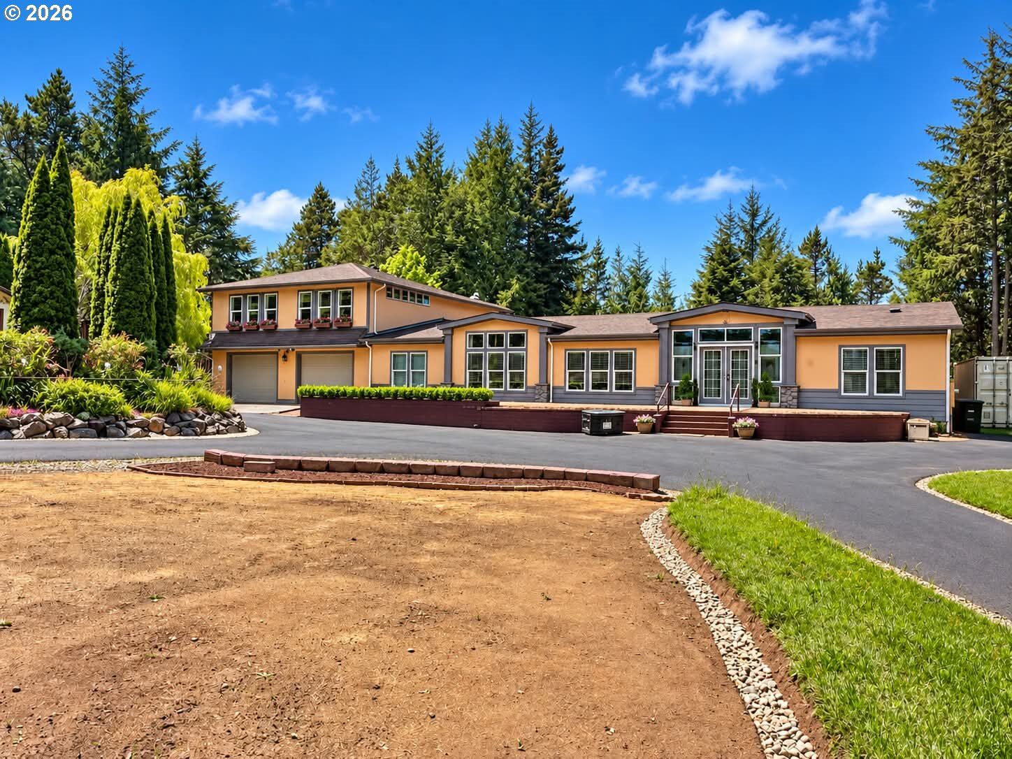 Property Photo: 371 SW Newton Dr OR 97394