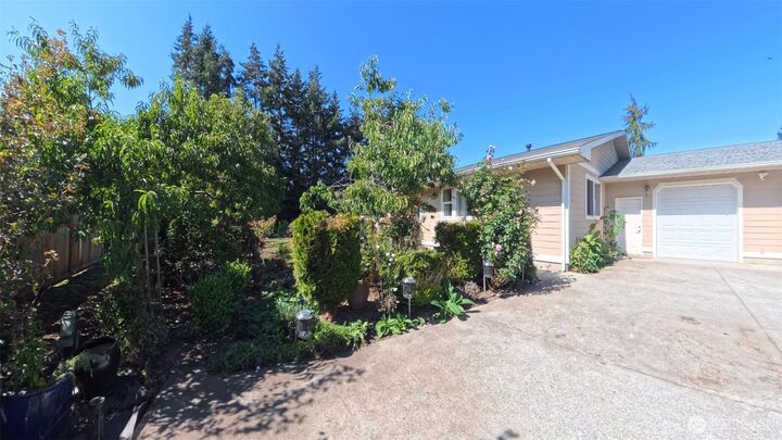 Property Photo: 378 Griffith Farm Road Road WA 98382