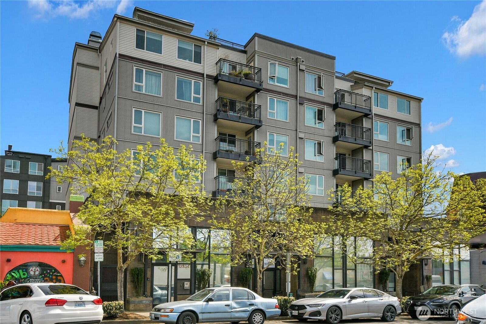 Property Photo: 12334 31st Avenue NE 607 WA 98125