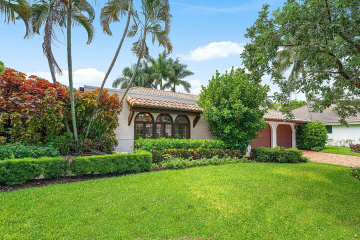 Property Photo:  2570 NW 27th Street  FL 33434 