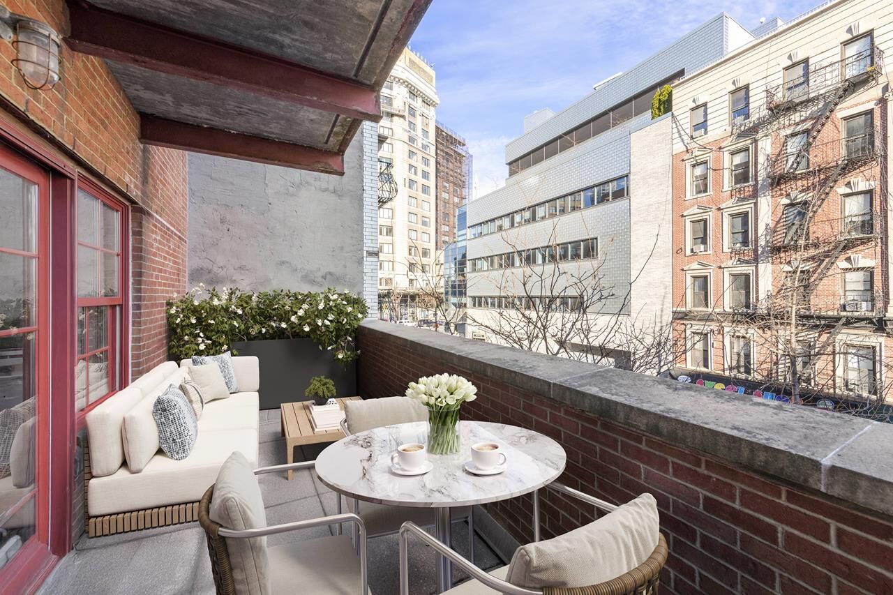 Property Photo:  202 Spring Street 3  NY 10012 