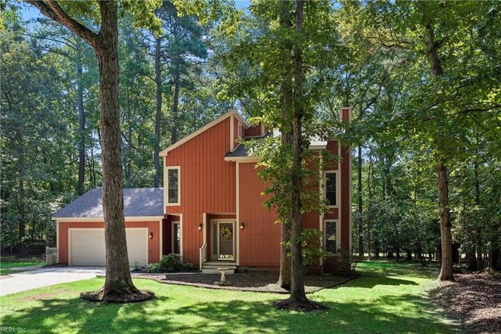 Property Photo:  105 Mace St  VA 23185 