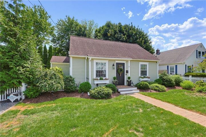Property Photo:  7 Whipple Avenue  RI 02806 