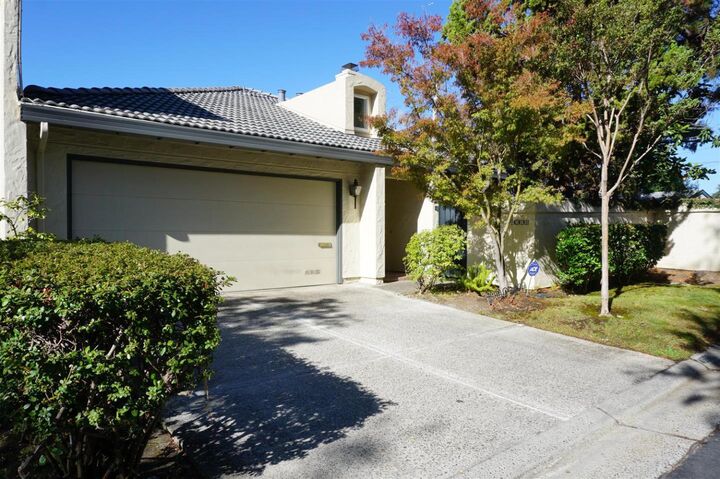 Property Photo:  4008 Villa Vista  CA 94306 