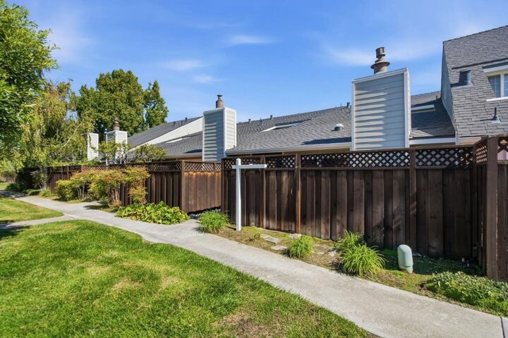 Property Photo:  759 Vespucci Lane  CA 94404 