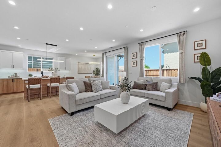Property Photo: 24 Silver Elm Court CA 95127