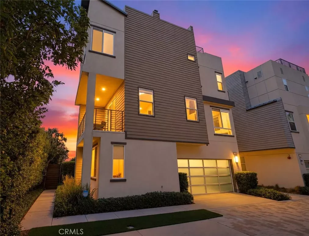 Property Photo:  2125 Evans  CA 92627 