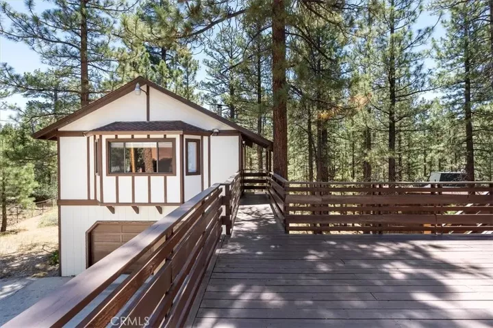 Property Photo:  335 Scandia  CA 92315 