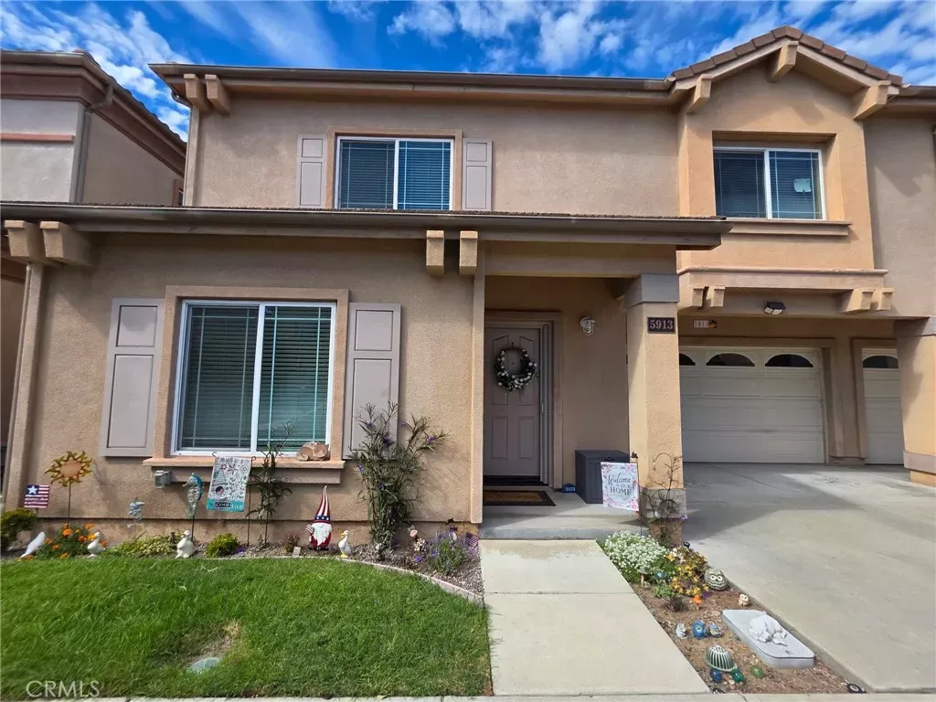 Property Photo:  5913 Cypress Point  CA 90808 
