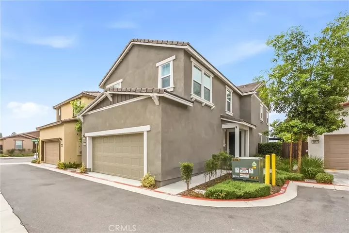Property Photo: 4247 Bravado Ct Court CA 92505