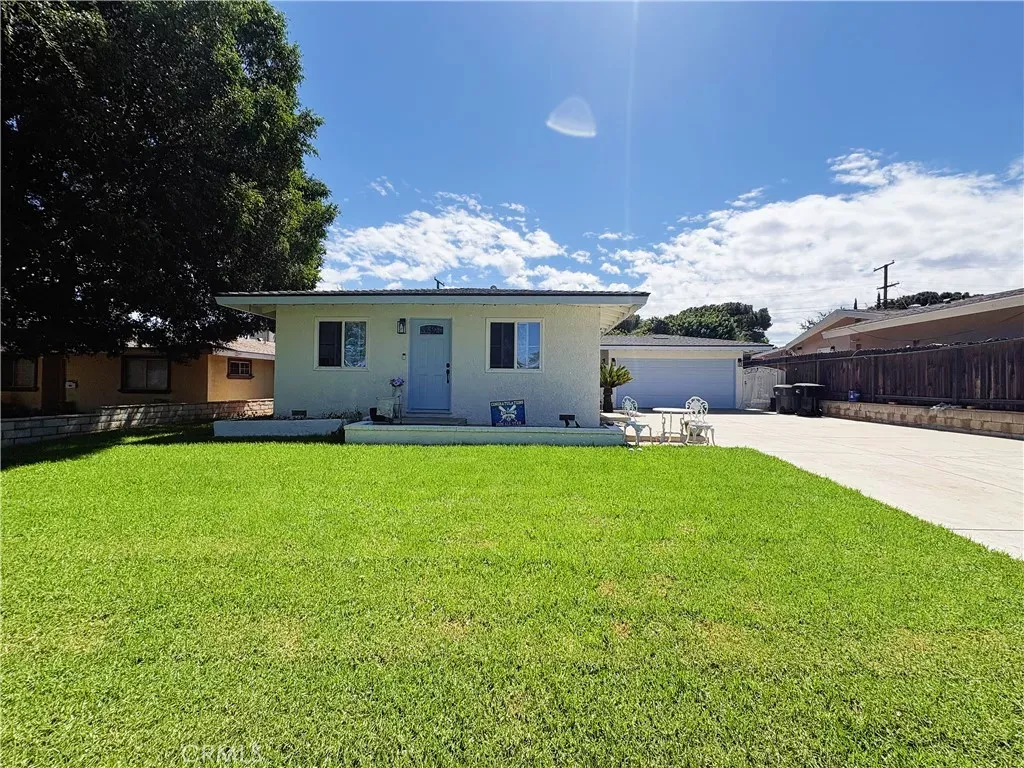 Property Photo:  1134 Redwood  CA 92879 