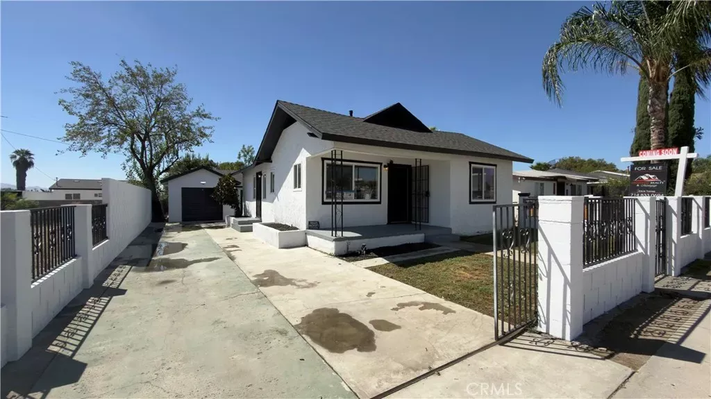 Property Photo: 1331 W 11th CA 92411