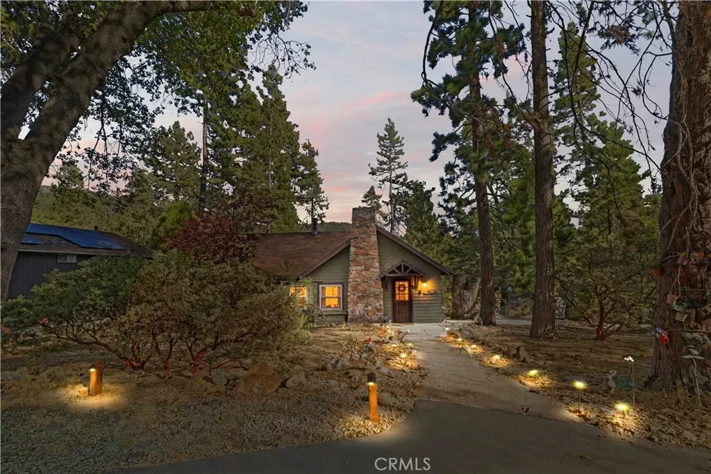 Property Photo:  53985 Pine Crest  CA 92549 