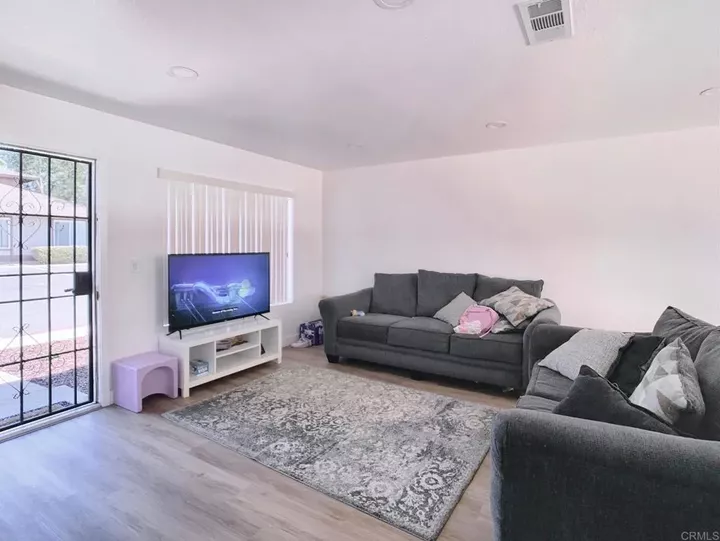 Property Photo:  319 Sun Court  CA 92021 