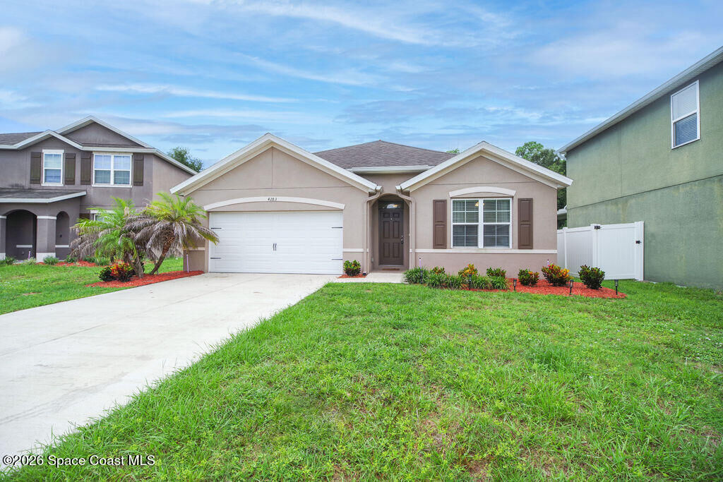 Property Photo: 4283 Starling Place FL 32754
