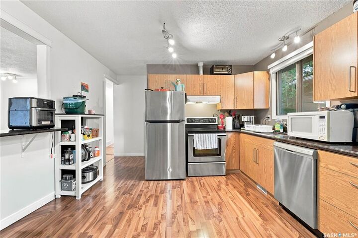 Property Photo:  1614 Arlington Avenue  SK S7H 2Y5 