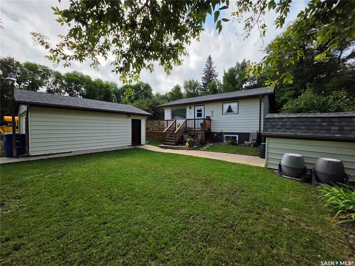 Property Photo:  1255 Grand Avenue  SK S2V 1A4 