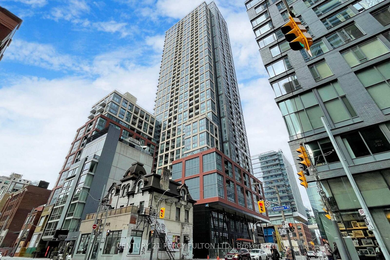 Property Photo: 108 Peter Street 4712 ON M5V 0W2