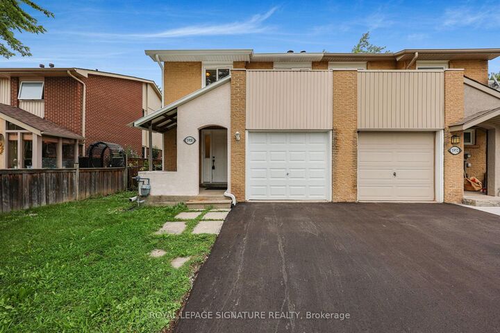 Property Photo:  5950 Chidham Crescent  ON L5N 2R9 