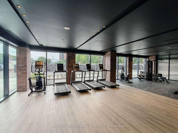 Property Photo:  4010 Eglinton Avenue W 2005  ON M9A 0G5 