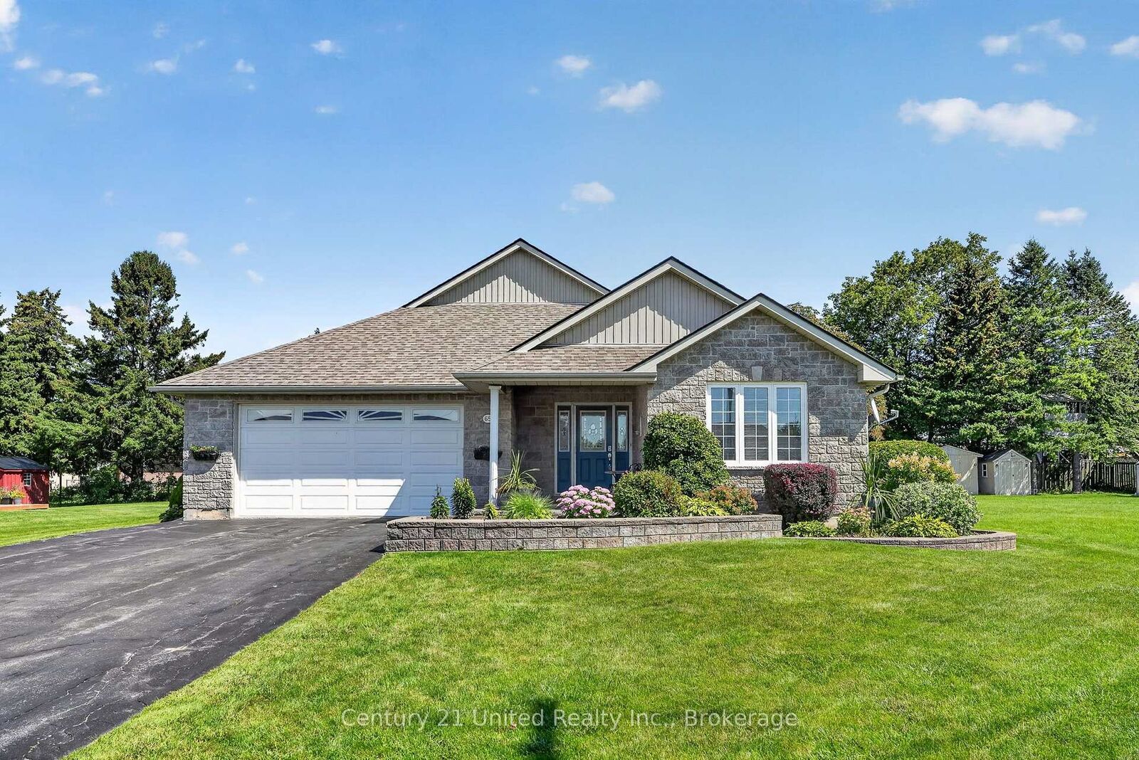 Property Photo:  65 Division Street  ON K0K 1S0 