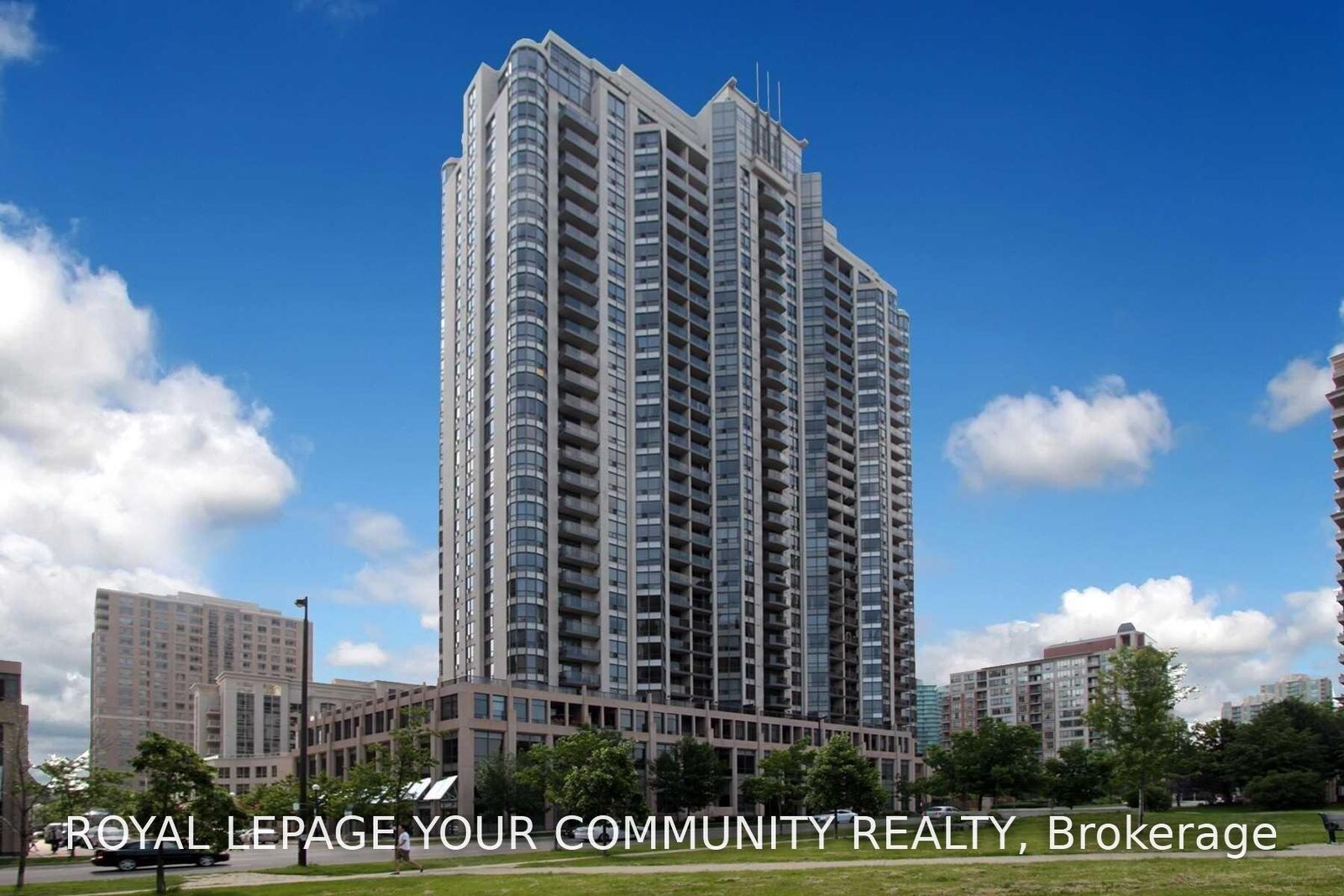 Property Photo:  10 Northtown Way Sph11  ON M2N 7L4 