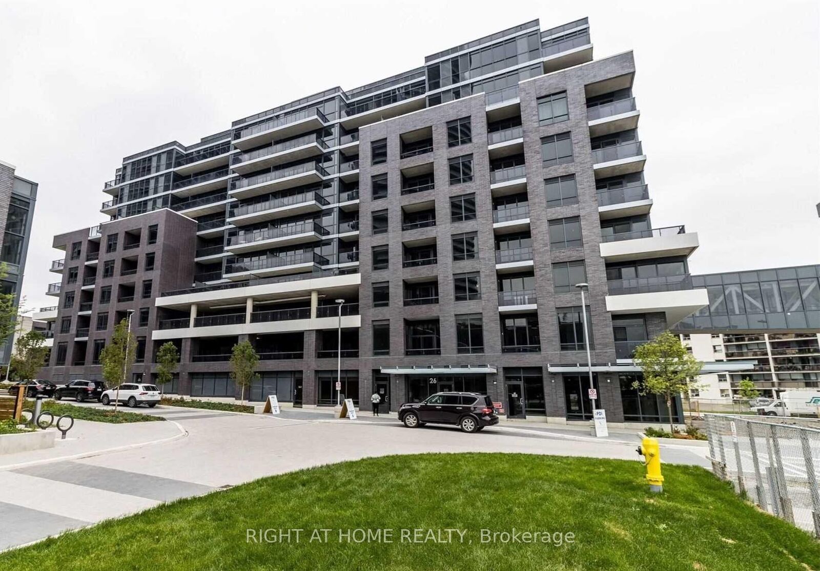 Property Photo:  26 Gibbs Road 325  ON M9B 0E3 