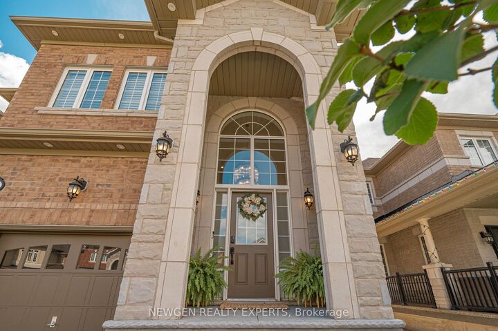 Property Photo:  60 Monarch Drive  ON L7G 0M6 
