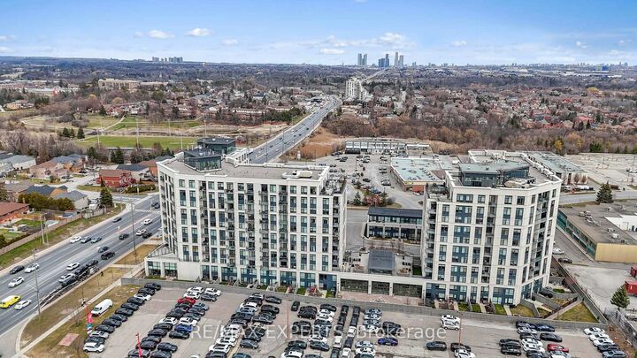 Photo de la propriété:  12 Woodstream Boulevard 201  ON L4L 8C4 