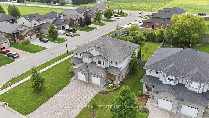 Property Photo: 3 Leesboro Trail ON N0M 2P0