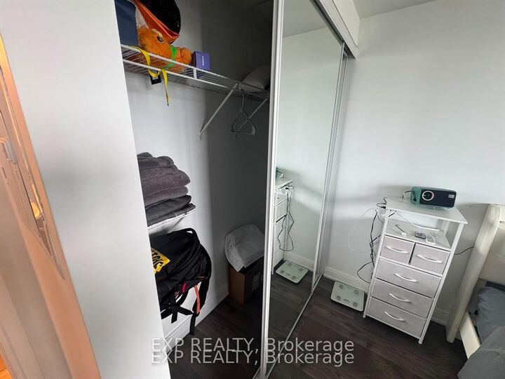 Property Photo: 60 Absolute Avenue 3707 ON L4Z 0A9