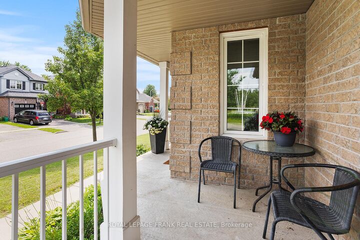 Property Photo:  1340 Wadebridge Crescent  ON L1K 3B2 