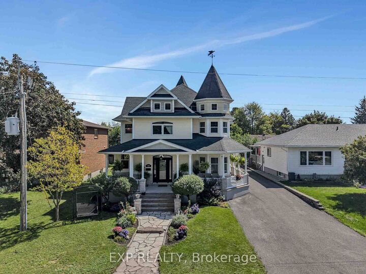 Property Photo:  1388 Emerald Gate Avenue  ON K1T 1C7 
