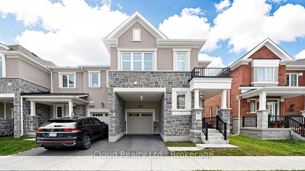 Property Photo: 563 Bellflower Court ON L9E 1W5