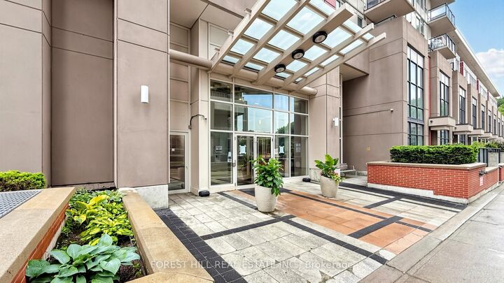 Property Photo:  25 Town Centre Court 325  ON M1P 0B4 