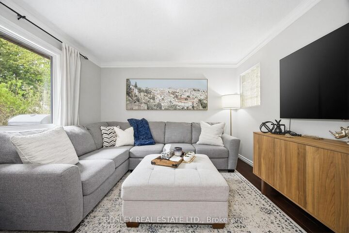 Property Photo:  861 Traddles Avenue  ON L1K 1N7 